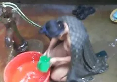 สองคนของคุณจัดการไปอาบน้ำก่อน ดู วีดีโอ โป่